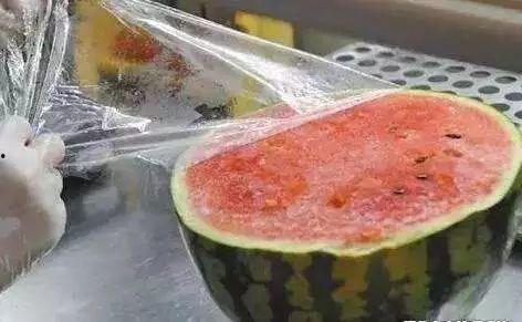 吃瓜吃进医院,警惕“甜蜜陷阱”背后的健康危机